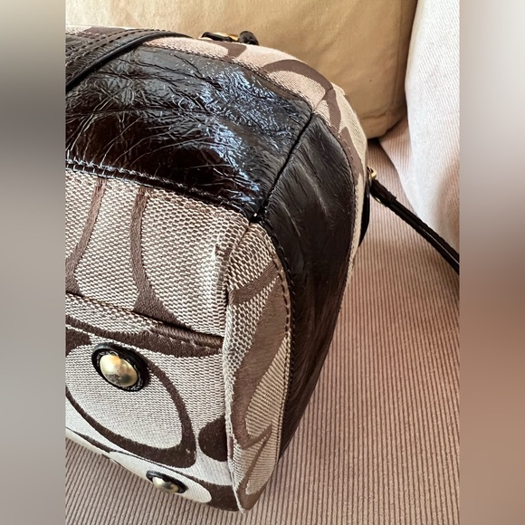 COACH 08 #12430 Signature Stripe Small Duffel/Satchel! Tan/Brass! - Picture 11 of 16